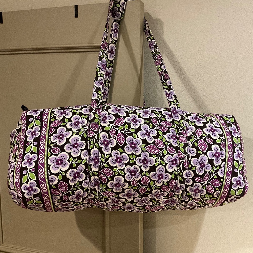 VERA BRADLEY Plum Petals Quilted Oversized XL Duffel Bag Weekender - Like NEW
